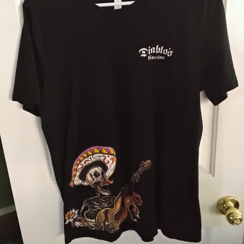 Diablo's Cantina Black T-Shirt with Skeleton Design. NWOT